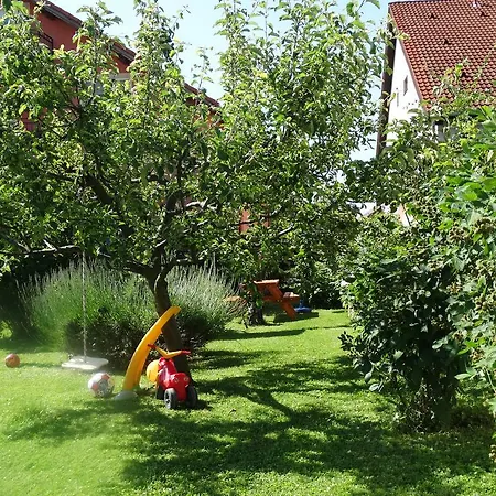 Bed & Breakfast Budai Panzio