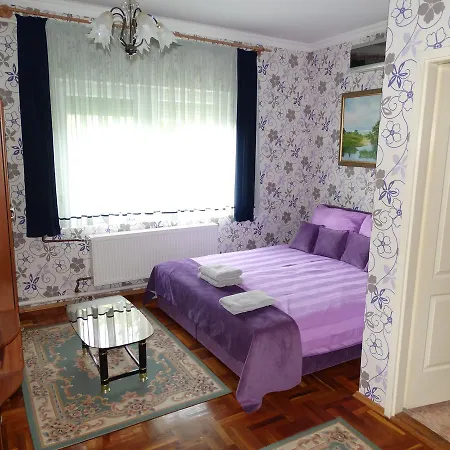 Budai Panzio Couette-café Székesfehérvár