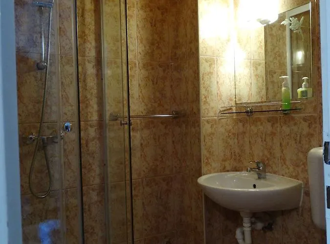 Budai Panzio 3* İstolni Belgrad